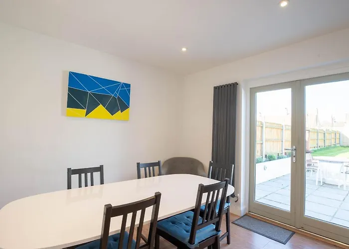 Avocet House